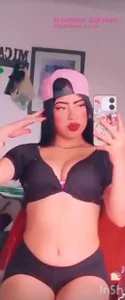Bidget_Moore Public Bilde 3