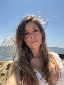 karina_warthon I share my photos in Portugal with my users 🥰 Pic 3