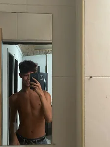 Public de OLIIVER_TAY  2 Imagens