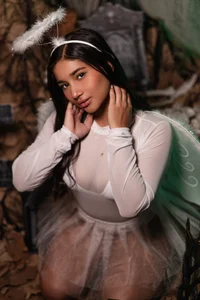 AlessiaVallmont I will be your halloween angel 🥰 Immagine  8