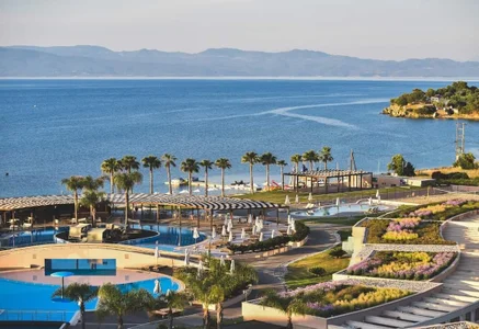 IsabelleCraft Hot ouside Pic