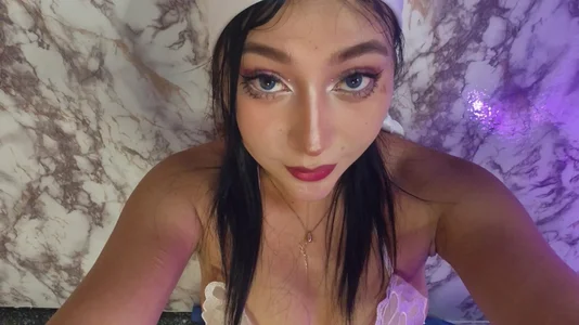 A small lick 👅💦🍓 de CandyKissx  5 photos