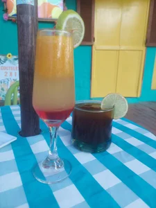 LiamCossio_ cocktails, landscapes, food, and much more. รูป  7