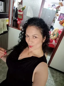 Aliciia_cute1 Enjoying the day a little because Christmas is almost there I wait for my gift Immagine  3