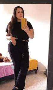 Ema hot de Ema_hills  3 Imagens