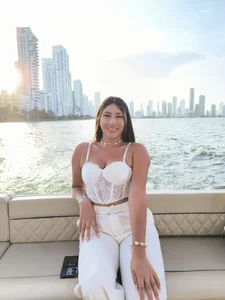 Anthonella_johnston Cartagena صورة واحدة|Anthonella_johnston Cartagena صورتان|Anthonella_johnston Cartagena  6 صور|Anthonella_johnston Cartagena  6 صورة