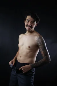 valery_and_Dani_ The handsome King Dani Foto