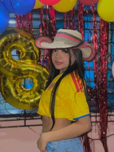 Yourprincess19_ Colombian girl 🥰 Pic