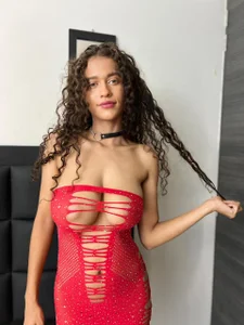 katrhin_66 Don't forget to smile Gambar 2