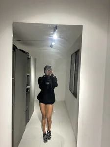 Ema_Rose_ Do you like to train? Foto