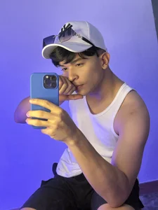 David_Nova Mirror Pic 4