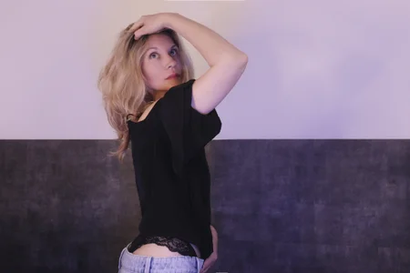 NancyGrace just feel my vibes Kuva 9