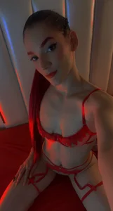 KATALINA_PARKERのme sexyの 6枚の写真