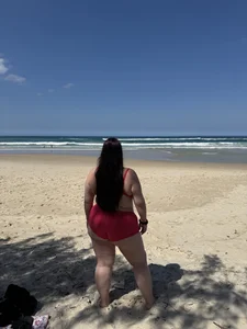 Beach in new bikini od carinabro10  4 snímek