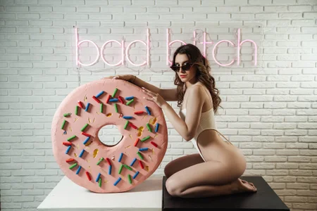 Ariana_Petite Pinup Babe Immagine  2