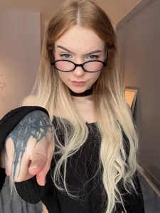 office siren vibes de -teenytiny- Foto 8