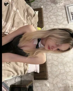 sweeety_chloe me myself and I Pic 5