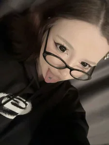 ThuBoppre red eyes Pic