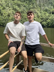 Public od twinguys  3 snímek