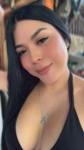 Vicky_Shy28 Public Foto