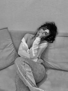 curly_jade Public Pic 4