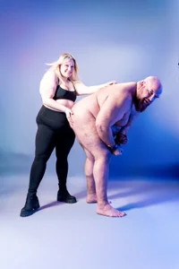 Piggy Rose and Big Bear - photography by Catalin Media de BigBearforCuddles  2 Imagens