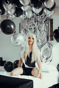 MaxiRogers Happy birthday to me 🍷🥰💗 Pic 9