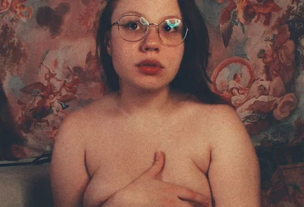 WendyCherryy Public Billede
