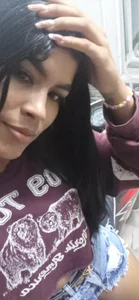 Laura_debora18 Public Pic 3
