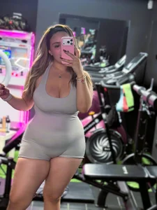 Cloee_Rainbow1 Your naughty girl at the gym 😈🔥 Pic