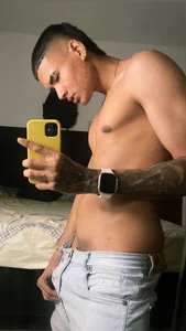 kronos_Rios Good night 💤 টি ছবি