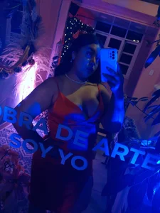 Melody_bonnie Red is my color ❤️ Pic 3