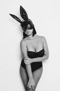 BellaScott77: Public ( фото)