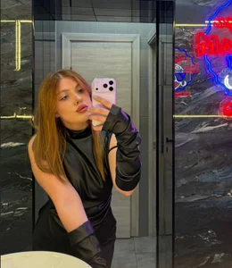 Public od LeahSablea  4 snímek