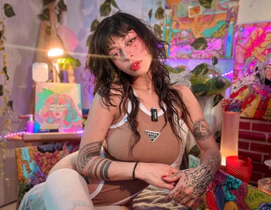 Kitty_arts 🎨A very naughty and creative artist 🔥🍷 Bilde