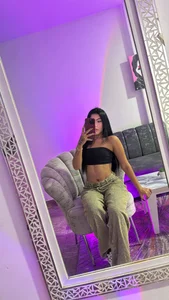 Sussan_Nicolle Public Pic 6