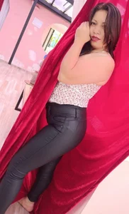 liz_98_ Public Immagine  4