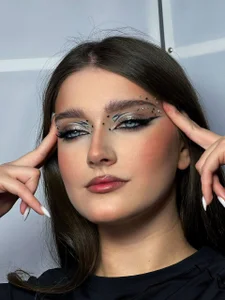 🖤🖤🖤 od JessicaJewells  4 snímek