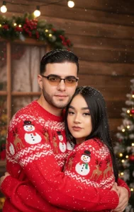 Kloe_and_Marko 🎄Feliz Navidad 🧑‍🎄 Pic 2