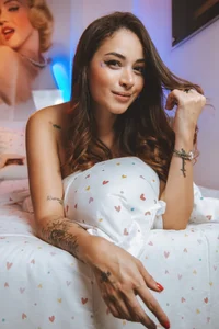 KimberlySaen Face and feet... Where would you kiss me first? ❤️🫦 Fotka 9