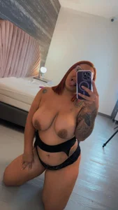 🍒🔥🫦 de antonella_moon_1  3 Imagens