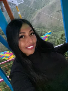 emmyjhonson07Puente de cristal 🍃🪟图片 4