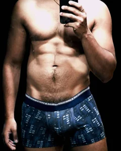 Makeout_artist Public صورة واحدة|Makeout_artist Public صورتان|Makeout_artist Public  5 صور|Makeout_artist Public  5 صورة