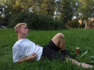 AlexxSweet A walk in the park. Literally :D Hình 3