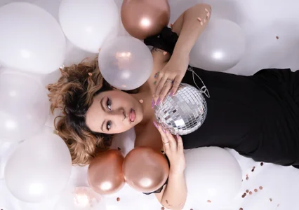 bri_cullen bri's 2nd anniversary Pic 6