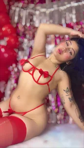 Cute🤤✨ de christal_cutee  2 Imagens