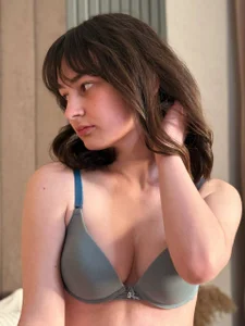 LolaPrise Shy Lola🎀 Pic