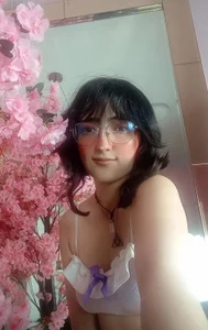 Zdjęcia SaraMartini1 Come and eat me complete I have my pussy wet 🥵👄:  4