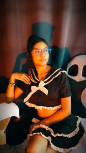 Ellie_Cute7 I'll be your naughty student Gambar 3