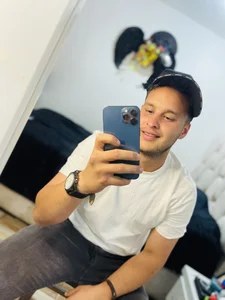 Latino_jr Public Foto 3